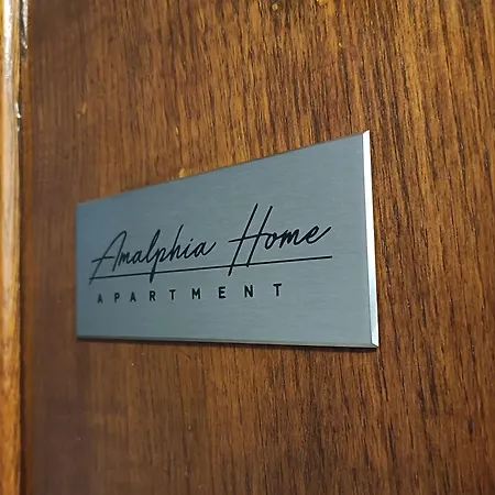 Amalphia Apartment *